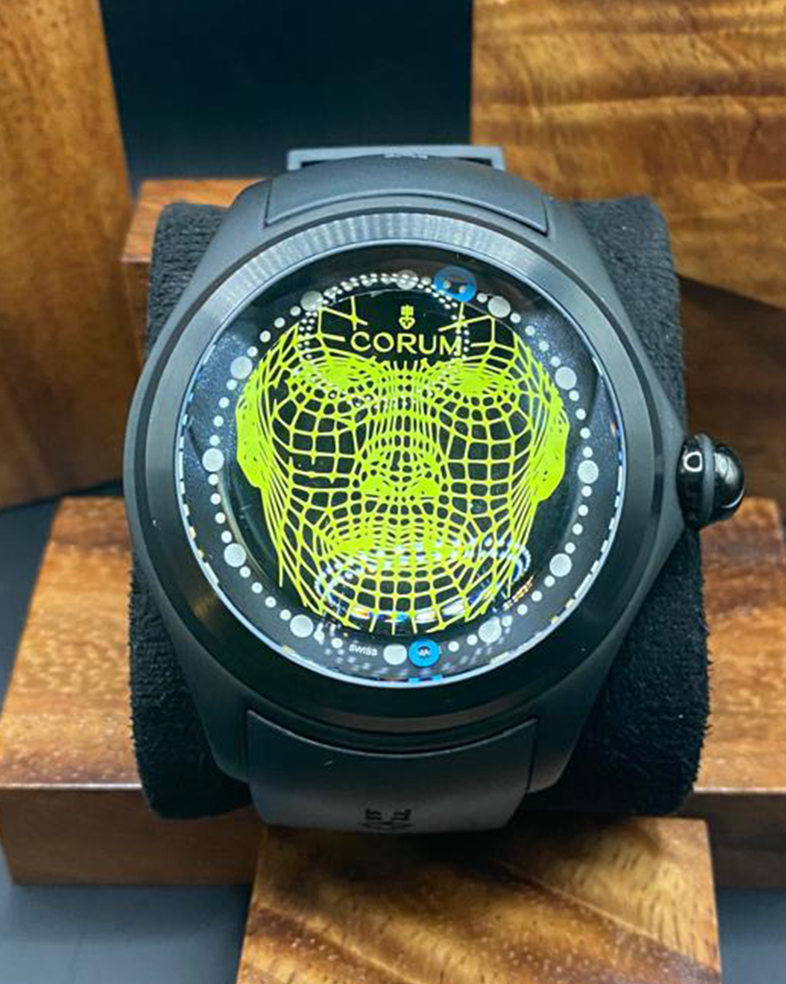 Corum Big Bubble Magical 52 PVD Titanium/Wire Frame/Rubber